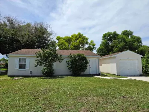 2232 Berkshire Blvd, Port Saint Lucie, FL 34952