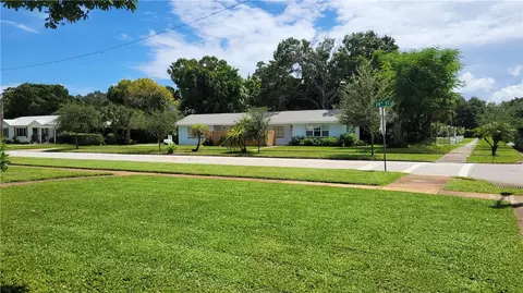 1945 1949 24th St, Vero Beach, FL 32960