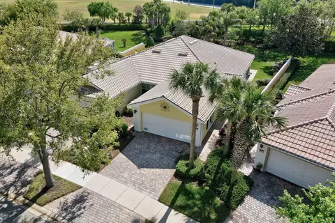 4959 Corsica Sq, Vero Beach, FL 32967
