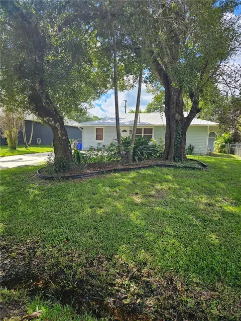 6475 5th St, Vero Beach, FL 32968