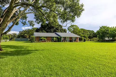 2426 1st Pl, Vero Beach, FL 32962