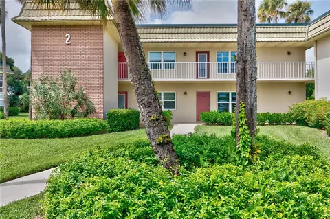 2 Vista Gardens Trl #106, Vero Beach, FL 32962
