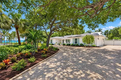 2015 Surfside Ter, Vero Beach, FL 32963