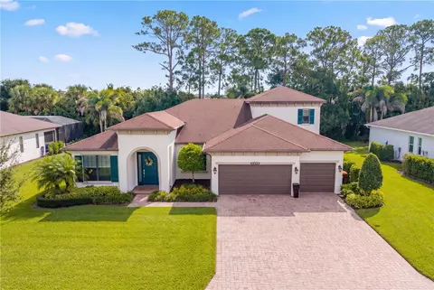 6253 Arcadia Sq, Vero Beach, FL 32966