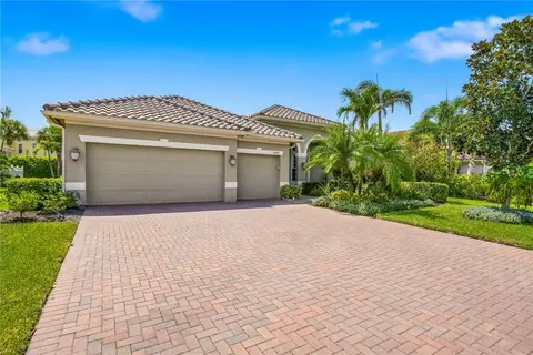 4249 Diamond Sq, Vero Beach, FL 32967