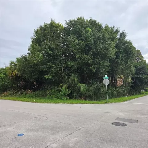 4400 28th Ct, Vero Beach, FL 32967 photo 2