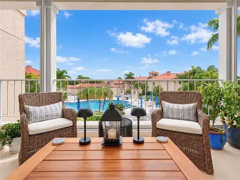 5060 Harmony Cir #208, Vero Beach, FL 32967