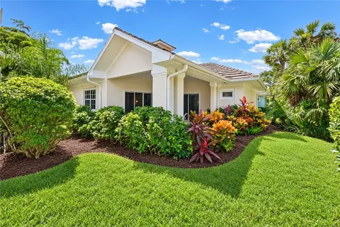 1740 N Orchid Island Cir, Vero Beach, FL 32963