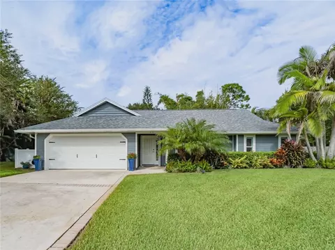 215 8th Ter, Vero Beach, FL 32962