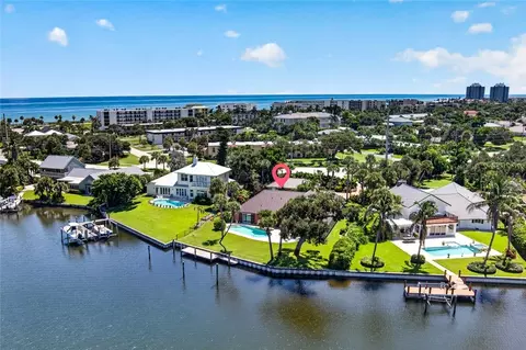 635 Live Oak Rd, Vero Beach, FL 32963