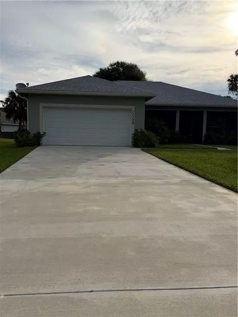 11126 Roseland Rd, Sebastian, FL 32958