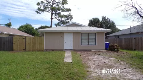 1520 22nd Ave SW, Vero Beach, FL 32962
