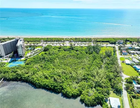 901 S Ocean Dr, Hutchinson Island, FL 34949