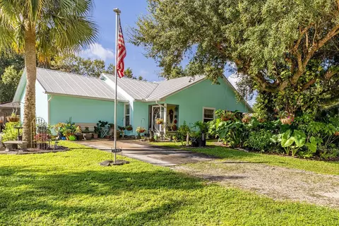 2585 85th Ave, Vero Beach, FL 32966