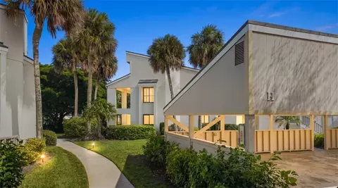 2165 Galleon Dr #H2, Vero Beach, FL 32963