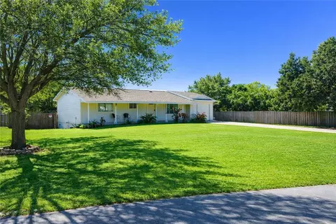 869 Wentworth St, Sebastian, FL 32958
