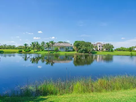 9220 E Marsh Island Dr, Vero Beach, FL 32963