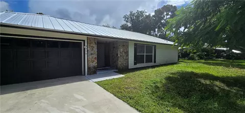 3050 Par Dr, Vero Beach, FL 32960