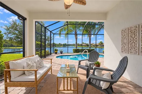 4423 Beauty Leaf Cir, Vero Beach, FL 32967