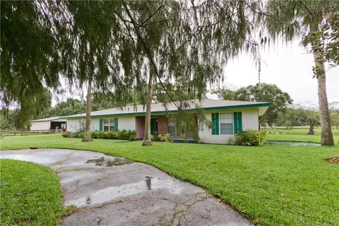 706 21st Ct, Vero Beach, FL 32962