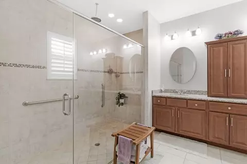 Bath - 3442 Diamond Leaf Dr, Vero Beach, FL 32966 photo 1 of 3