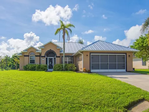 702 Atlantus Ter, Sebastian, FL 32958
