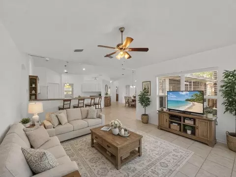 619 Carnival Ter, Sebastian, FL 32958