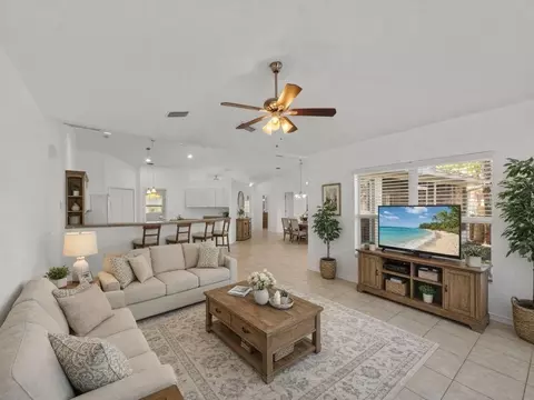 619 Carnival Ter, Sebastian, FL 32958
