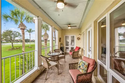 5035 Harmony Cir #202, Vero Beach, FL 32967