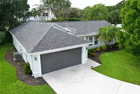 5065 8th Pl, Vero Beach, FL 32966