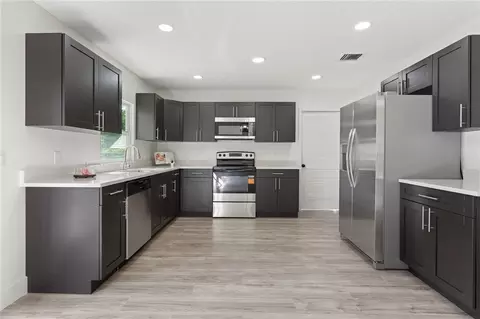 2136 80th Ave, Vero Beach, FL 32966