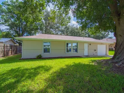 407 Easy St, Sebastian, FL 32958
