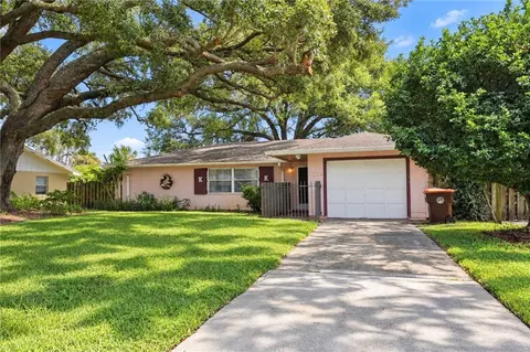 146 11th Ct, Vero Beach, FL 32962