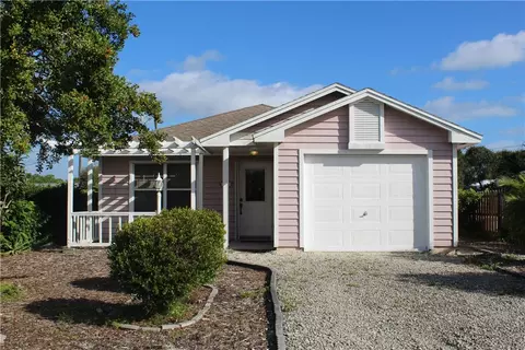 446 12th St SW, Vero Beach, FL 32962