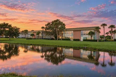 40 Vista Gardens Trl #202, Vero Beach, FL 32962