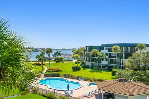 1821 Mooringline Dr #2-F, Vero Beach, FL 32963
