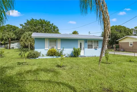 3320 43rd St, Vero Beach, FL 32967
