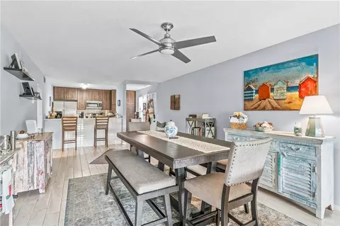 44 Plantation Dr #206, Vero Beach, FL 32966