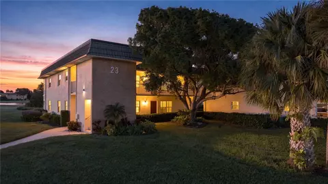 23 Vista Gardens Trl #106, Vero Beach, FL 32962