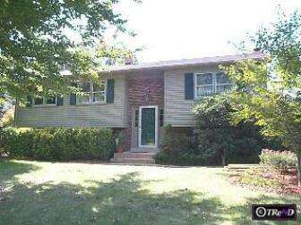 302 N Hickory Dr, Bear, DE 19701 photo 1