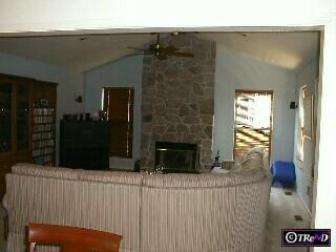 4 Cobblefield Dr, Newark, DE 19713 photo 2