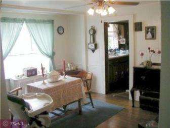 320 S Devon Ave, Wayne, PA 19087 photo 2