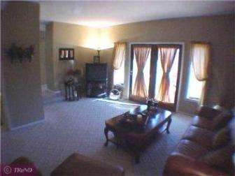 2 Davis Ct, Wrightstown, NJ 08562 photo 2