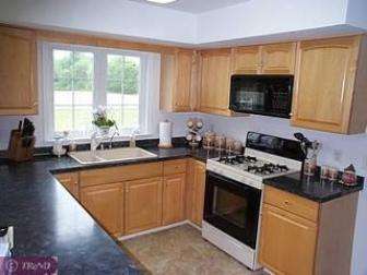 224 Rice Dr, Bear, DE 19701 photo 2