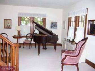 128 W Upper Ferry Rd, Ewing, NJ 08628 photo 4