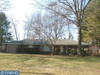 19 Diane Dr, Ewing, NJ 08628 photo 1