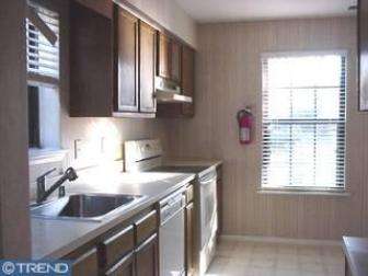 4 E Oleander Dr, Mount Laurel, NJ 08054 photo 2