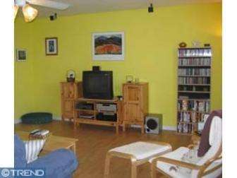 209 E Hansome Way, Bear, DE 19701 photo 2