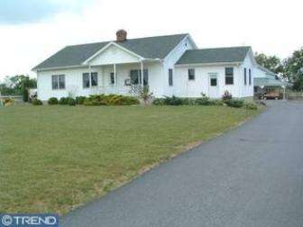 863 W Denneys Rd, Dover, DE 19904 photo 1