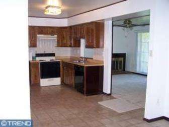 109 Carlton Ln, Mount Laurel, NJ 08054 photo 3